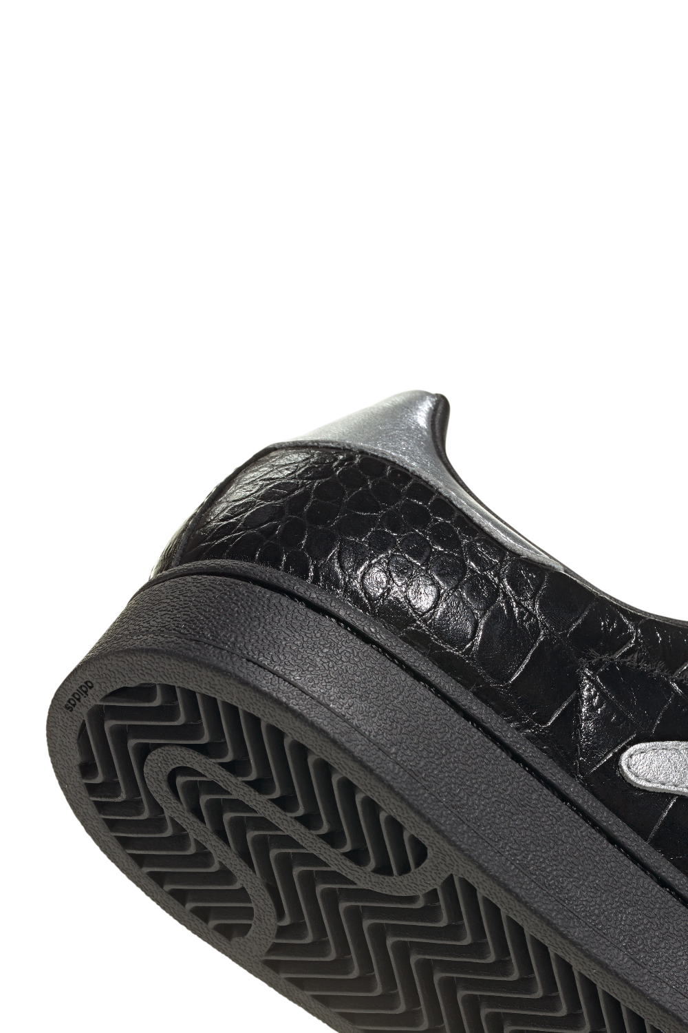 תמונת פנים של נעלי סניקרס סופארסטר W ll