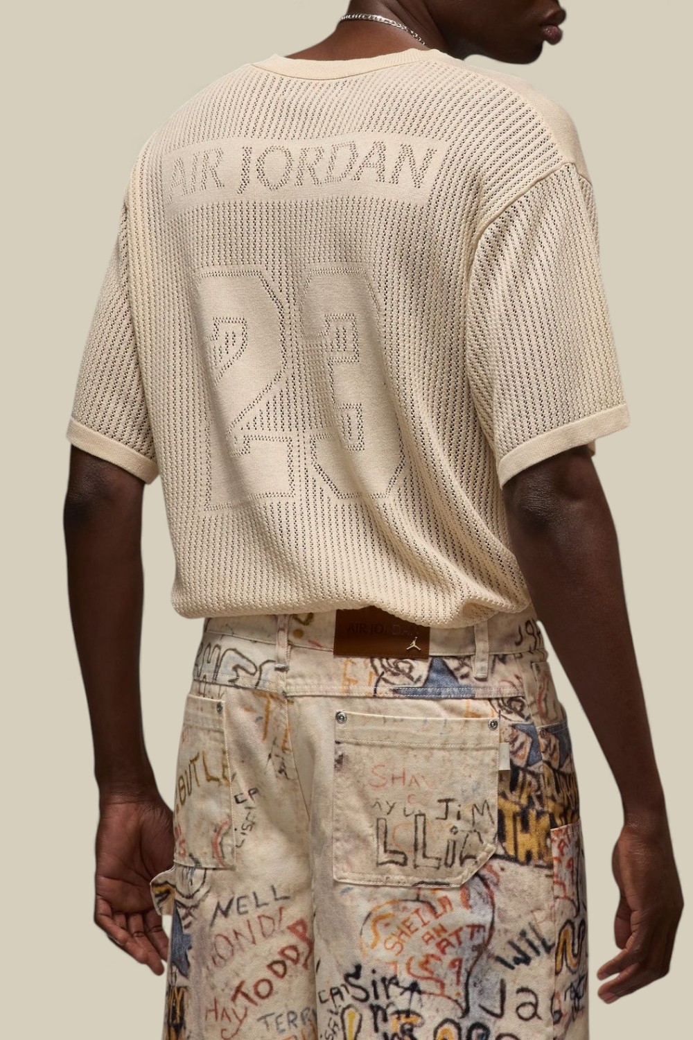 תמונת דוגמן אחורית של חולצת פוטבול נייקי איר ג'ורדן