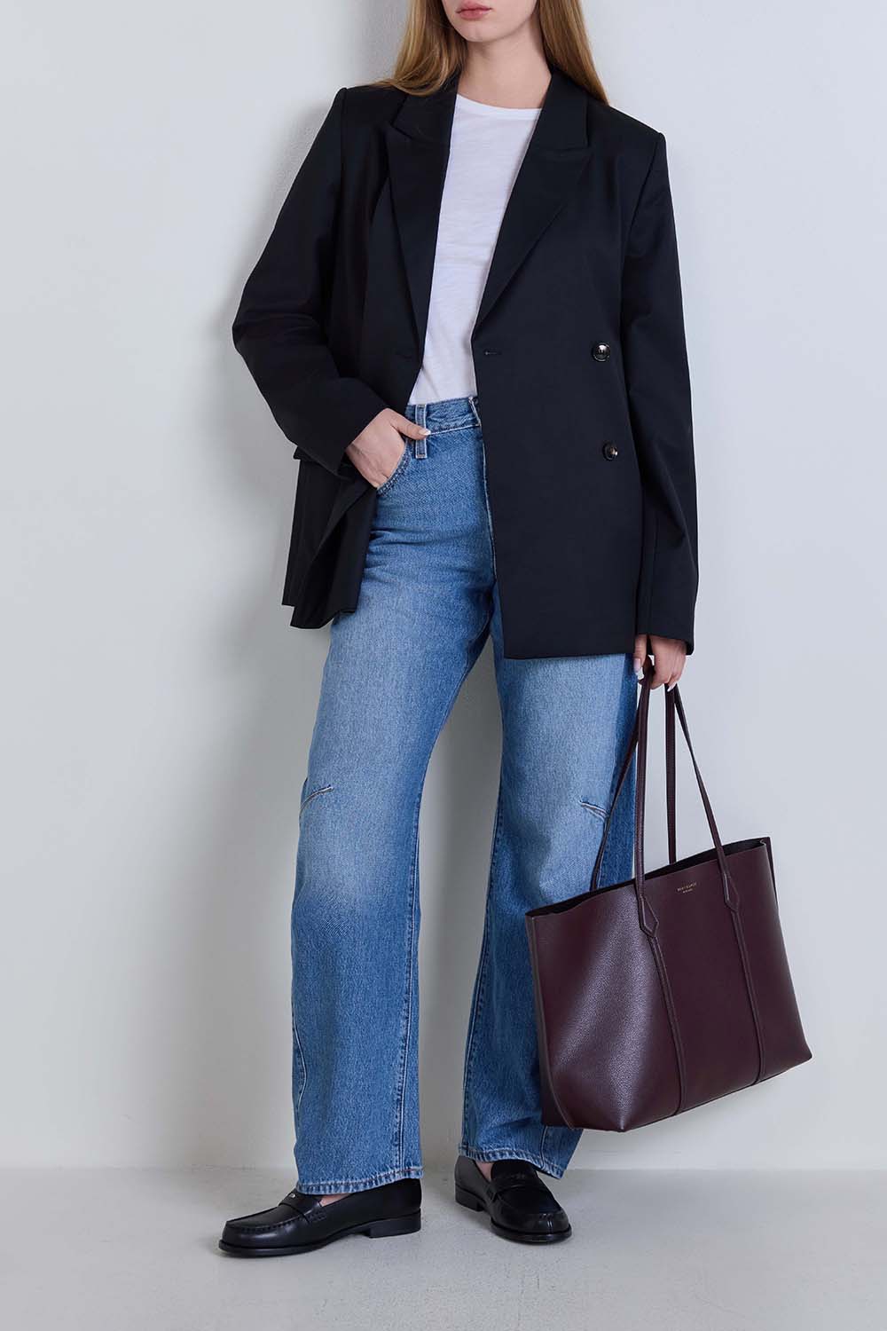 תמונת דוגמן קידמית של תיק יד