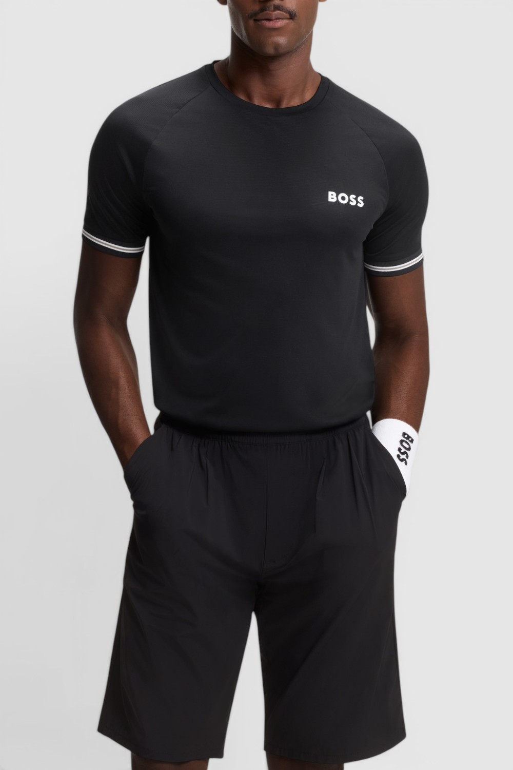 תמונת דוגמן קידמית של חולצת טי בגזרת סלים