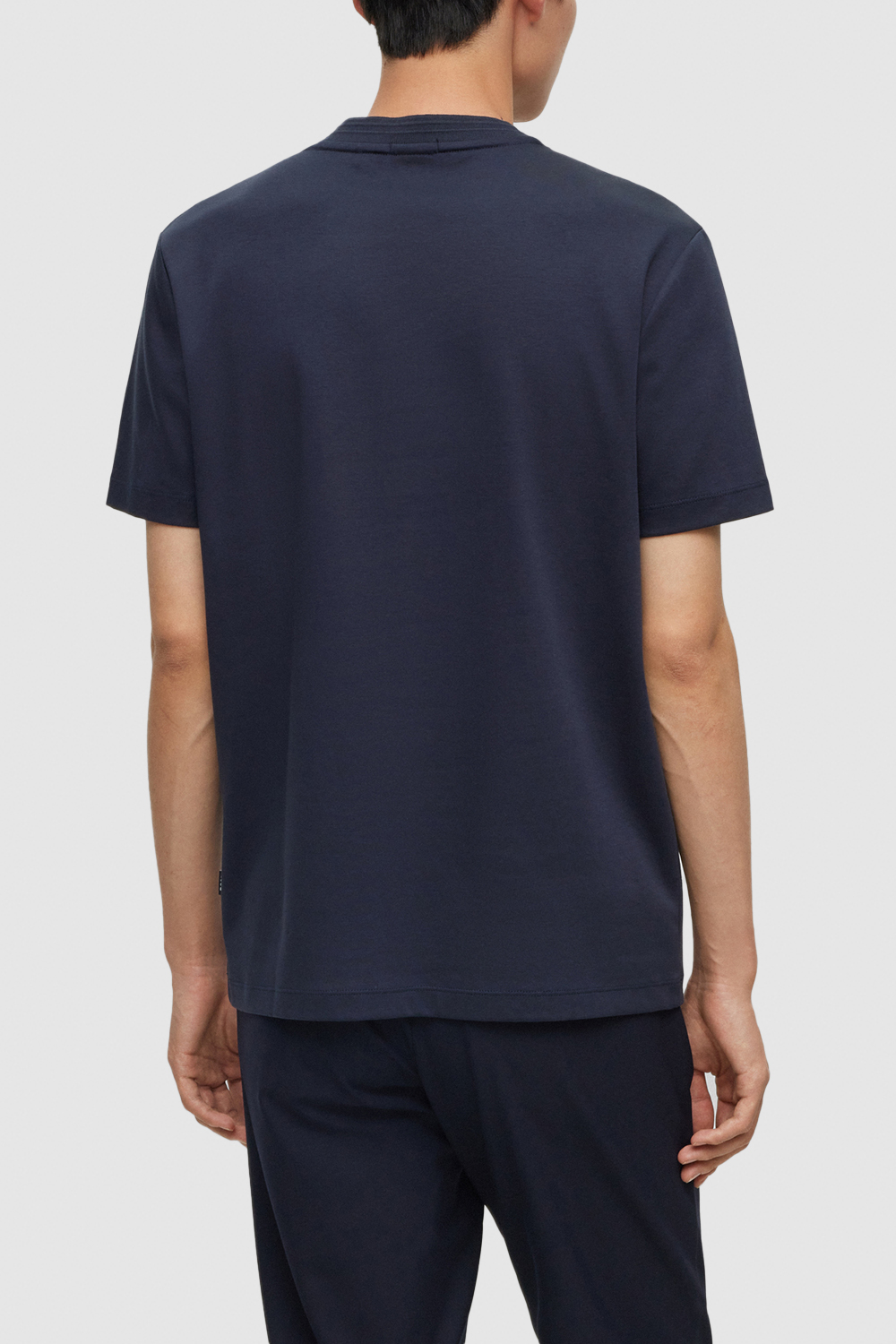 תמונת דוגמן אחורית של חולצת טי מכותנה