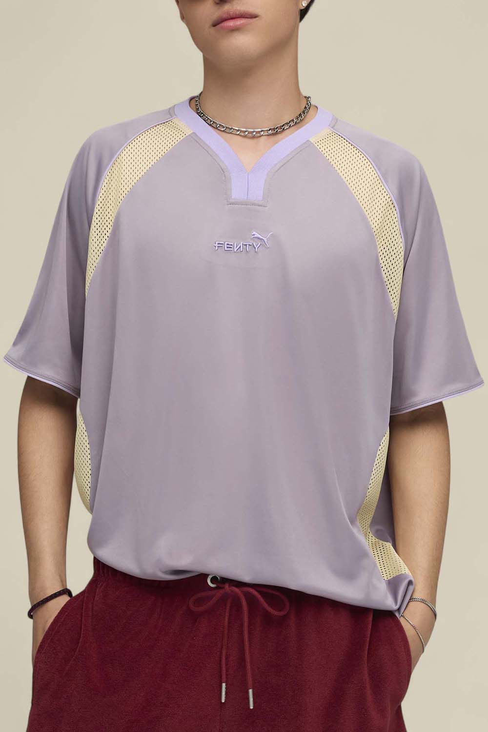 תמונת דוגמן קידמית של חולצת טי פומה X פנטי