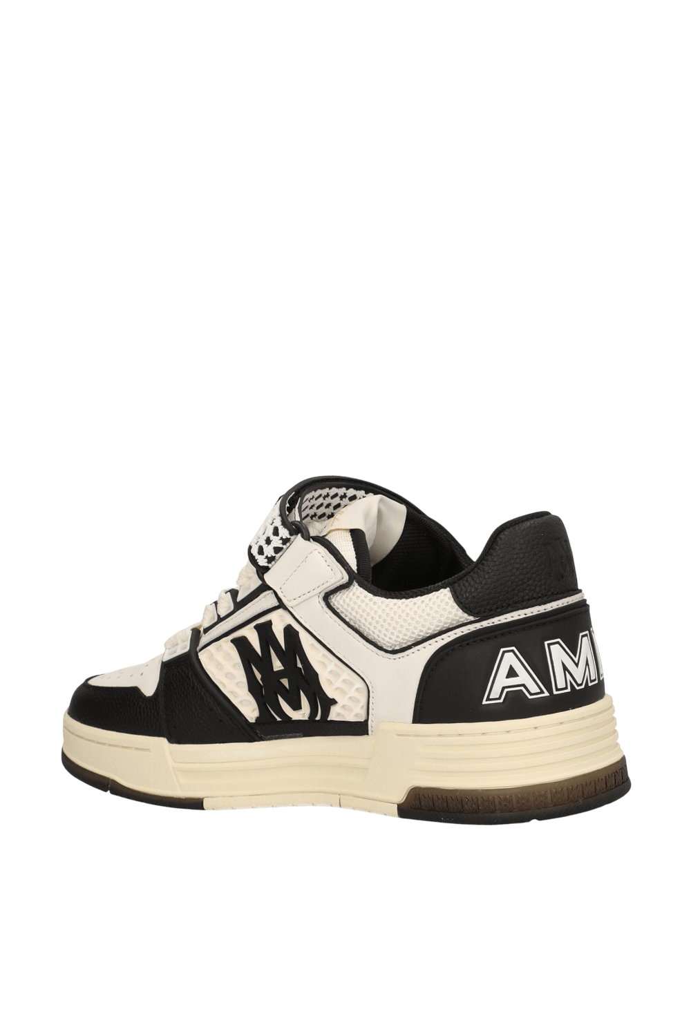 תמונה אחורית של נעלי סניקרס סקייליין