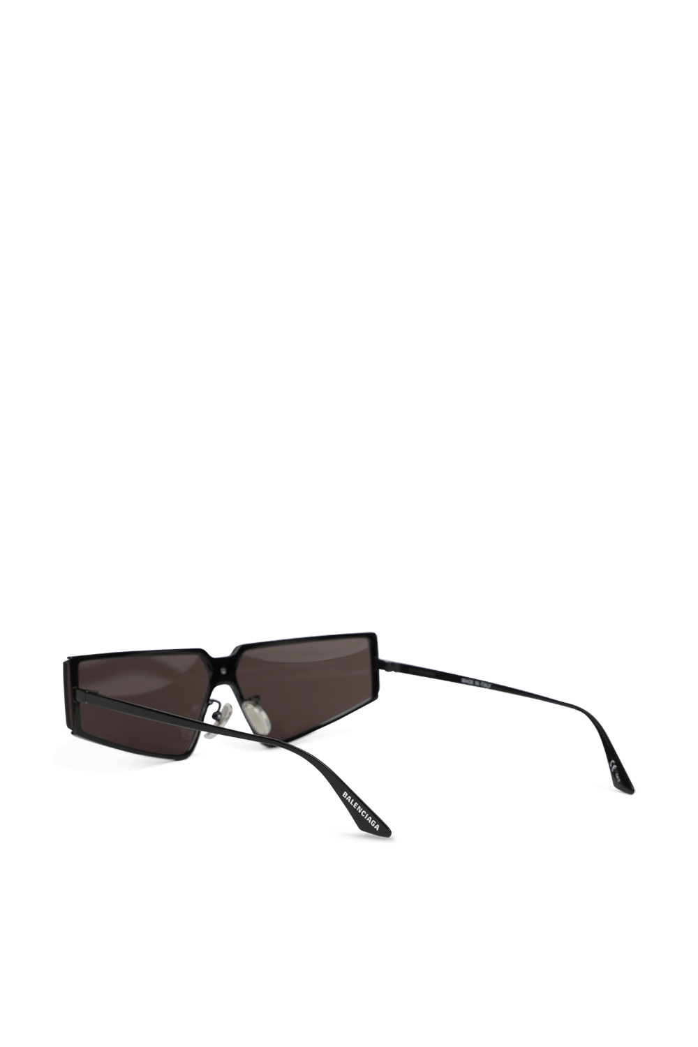 תמונה אחורית של משקפי שמש בצללית מלבנית