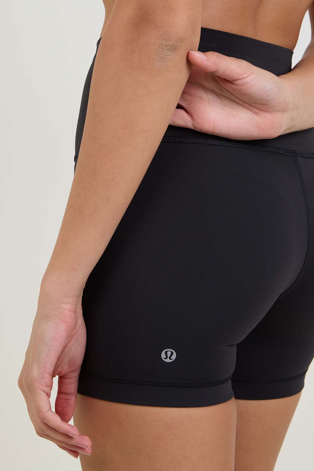 תמונת תקריב דוגמן של WUNDER TRAIN HR SHORT 4