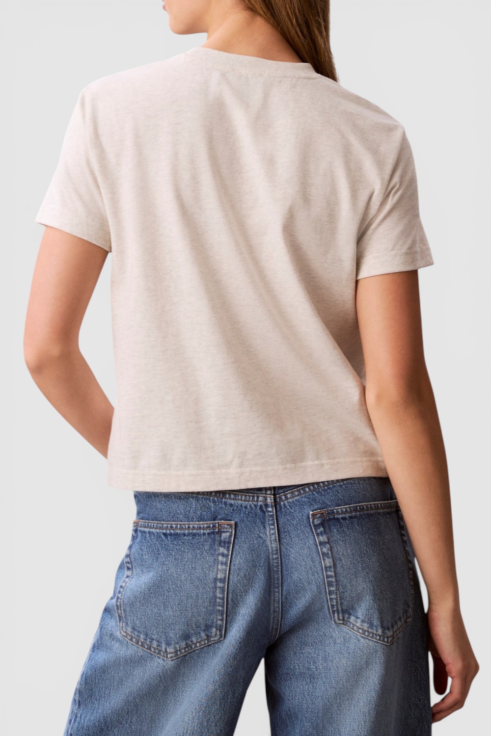 תמונת דוגמן אחורית של חולצת טי