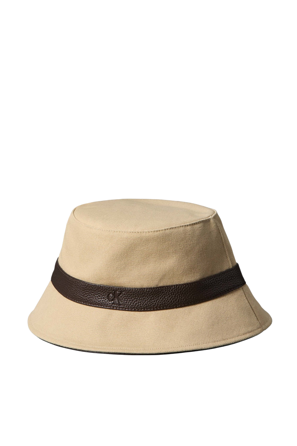 תמונה קידמית של כובע באקט