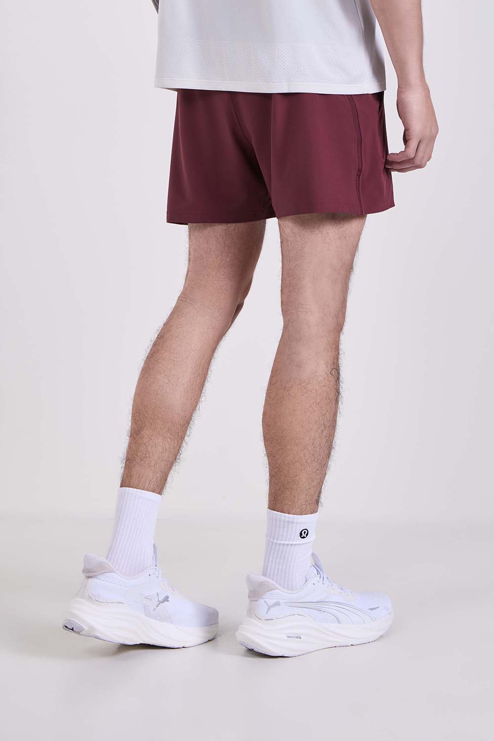 תמונת דוגמן אחורית של Pace Breaker Short LL `5