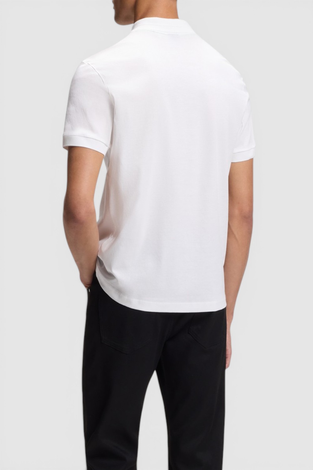 תמונת דוגמן אחורית של חולצת פולו בוס X פורשה