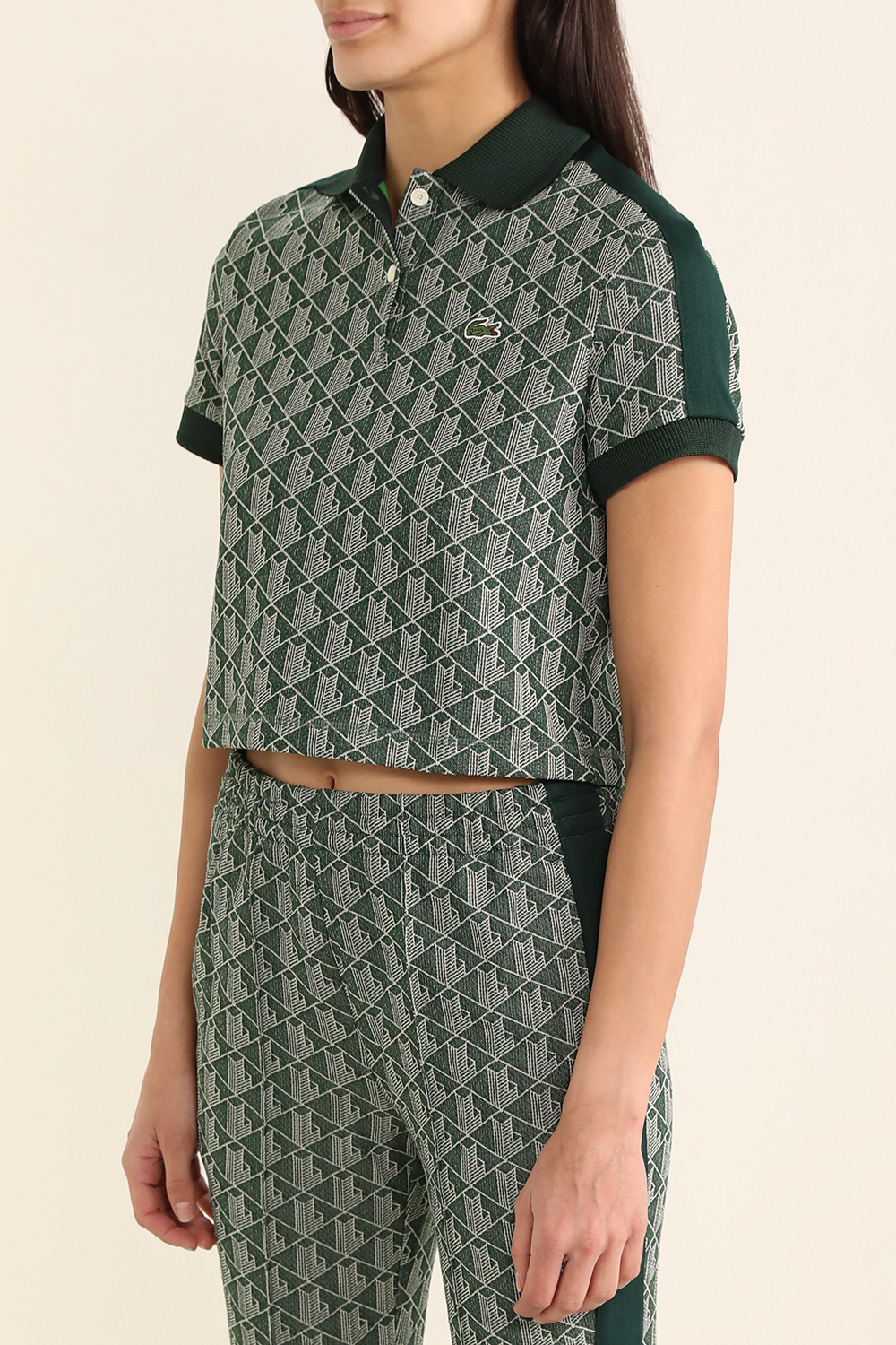 תמונת דוגמן קידמית של חולצת פולו סרוגה