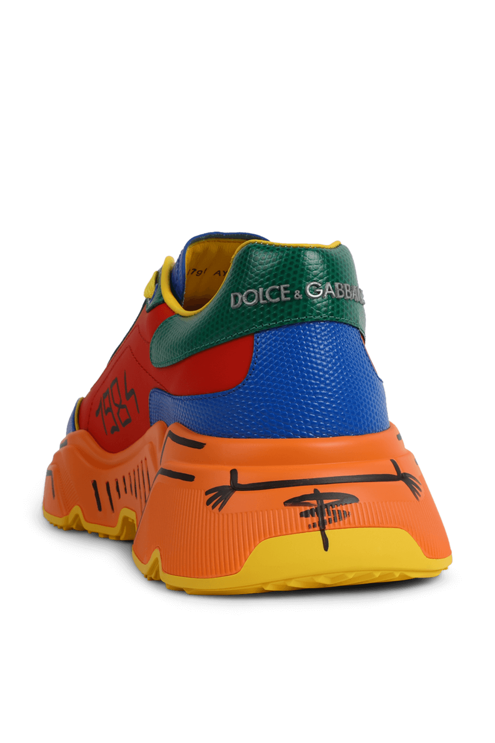 תמונה אחורית של נעלי ספורט צ'אנקיות צבעוניות