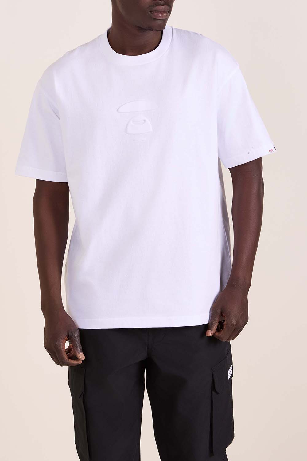 תמונת דוגמן קידמית של חולצת טי