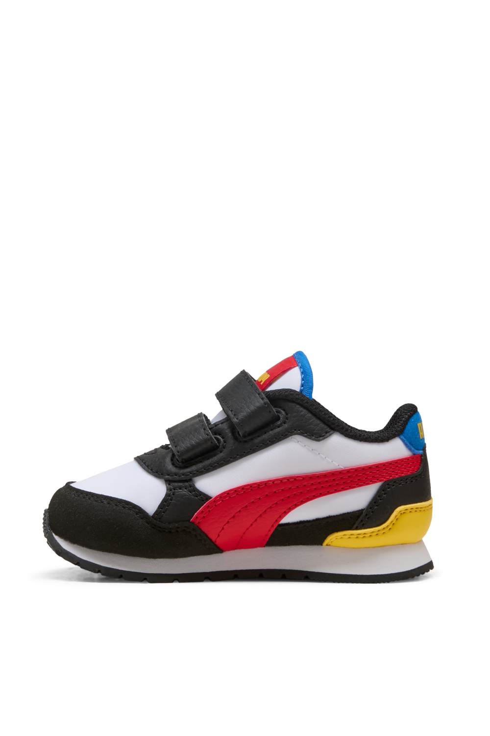 תמונה אחורית של נעלי סניקרס