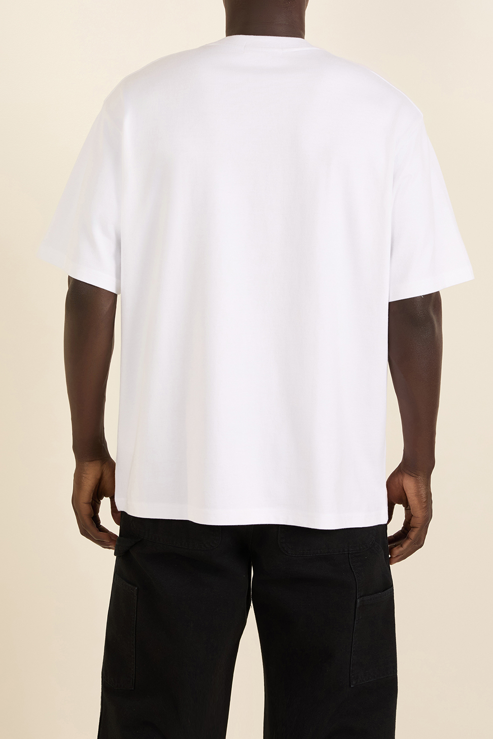 תמונת תקריב דוגמן של חולצת טי