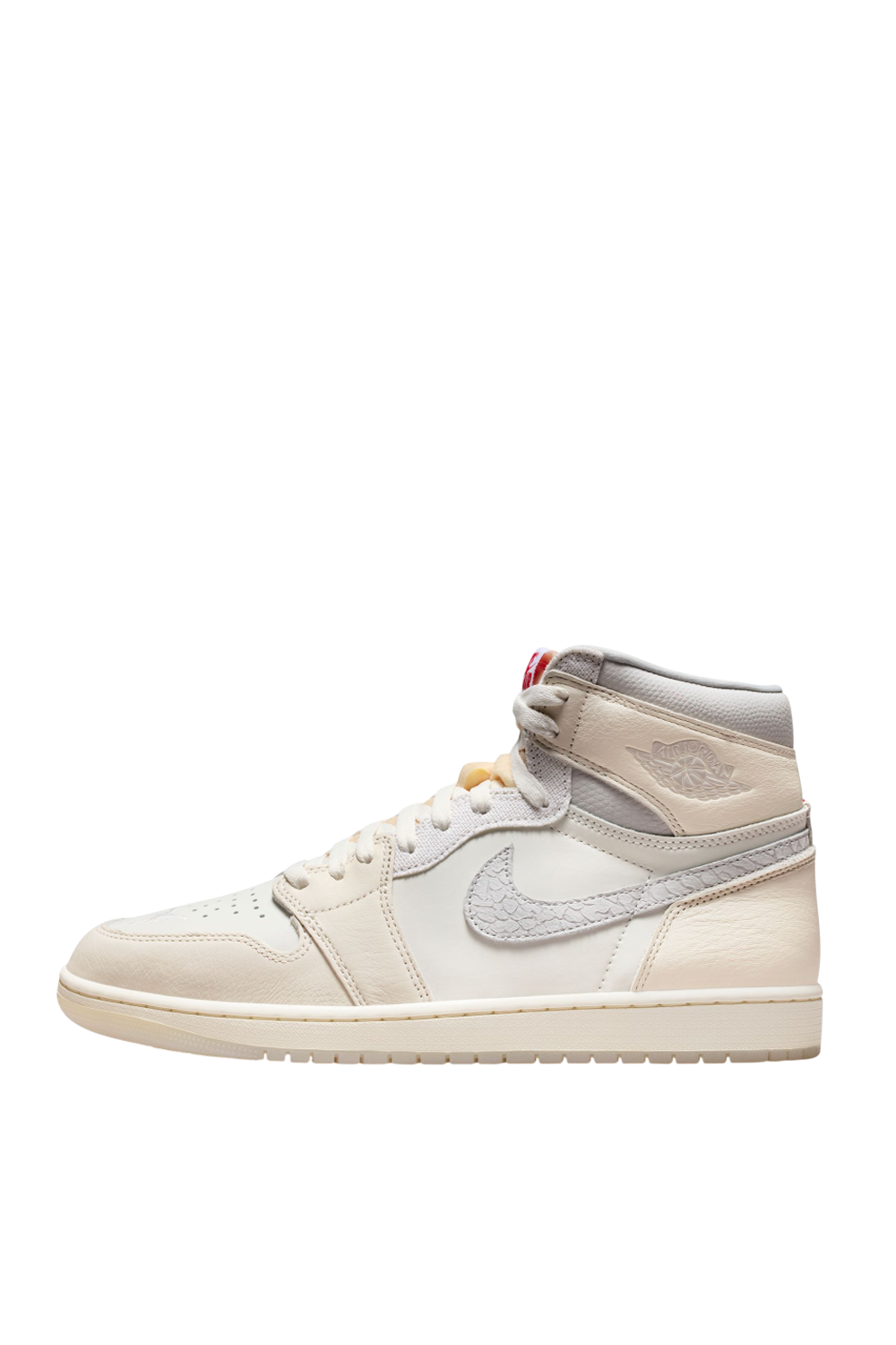 תמונה אחורית של נעלי סניקרס אייר ג'ורדן 1 רטרו