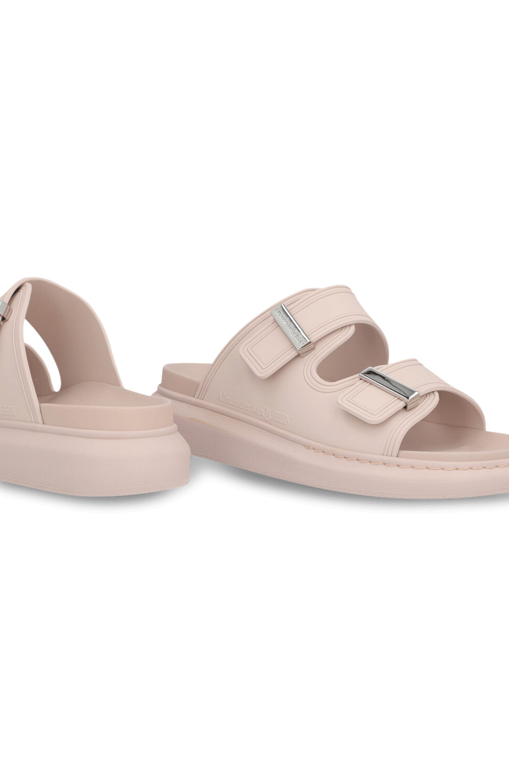 תמונת תקריב של כפכפי סליידס