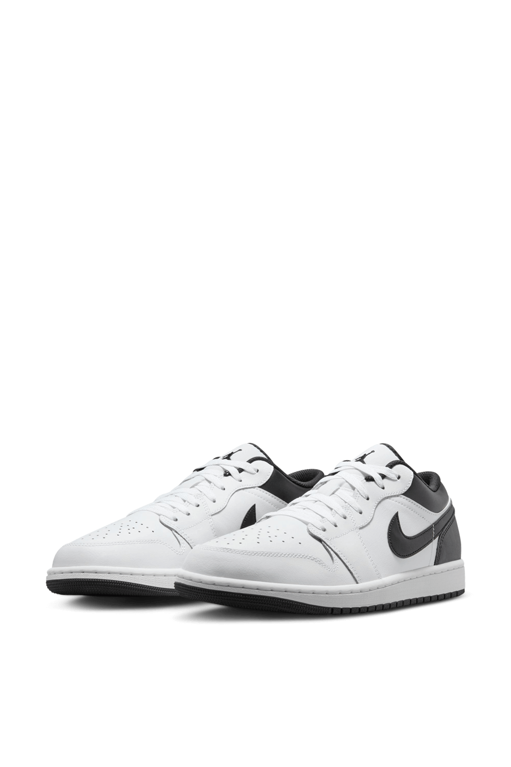 תמונה אחורית של נעלי סניקרס אייר ג'ורדן 1