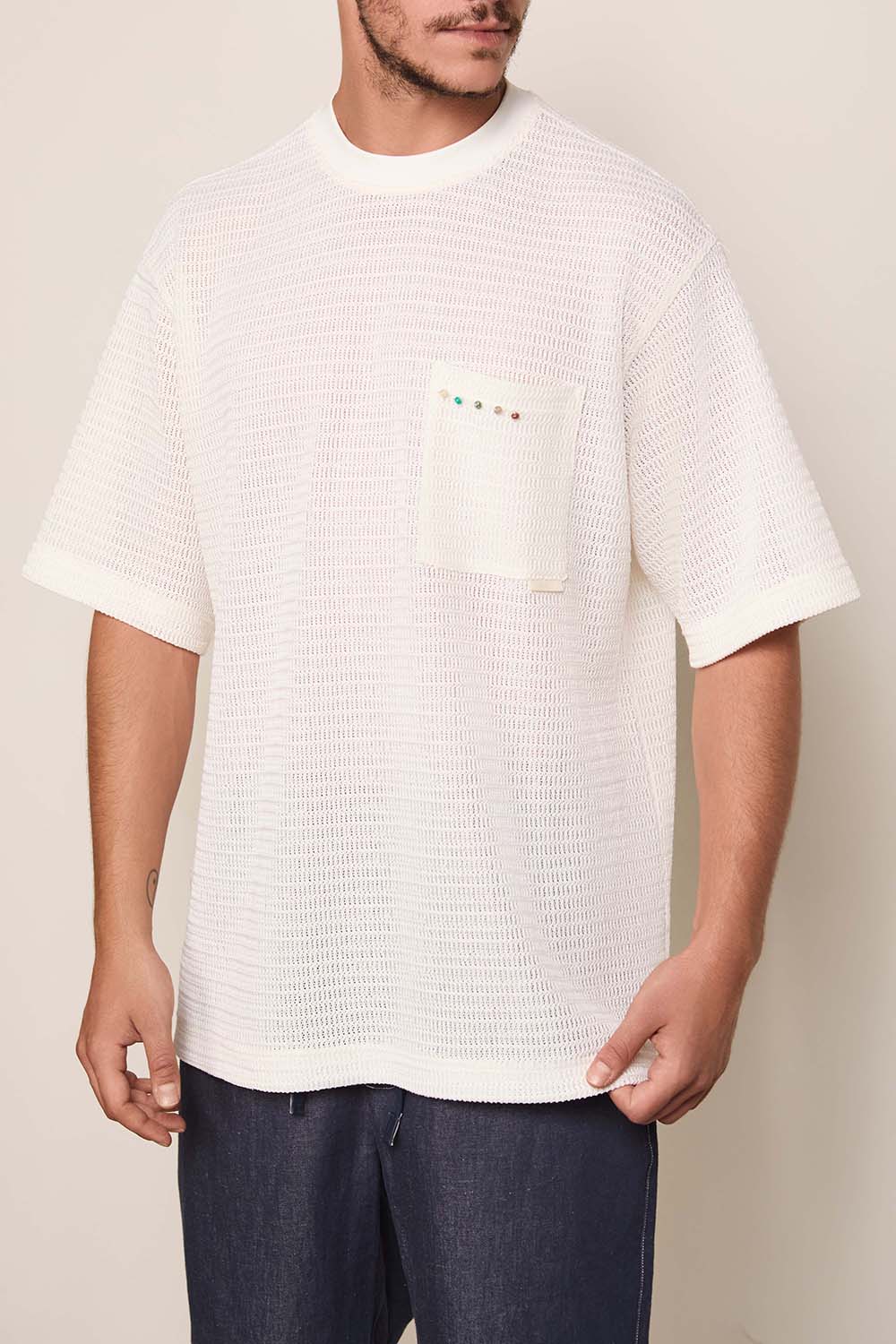 תמונת דוגמן קידמית של חולצת טי