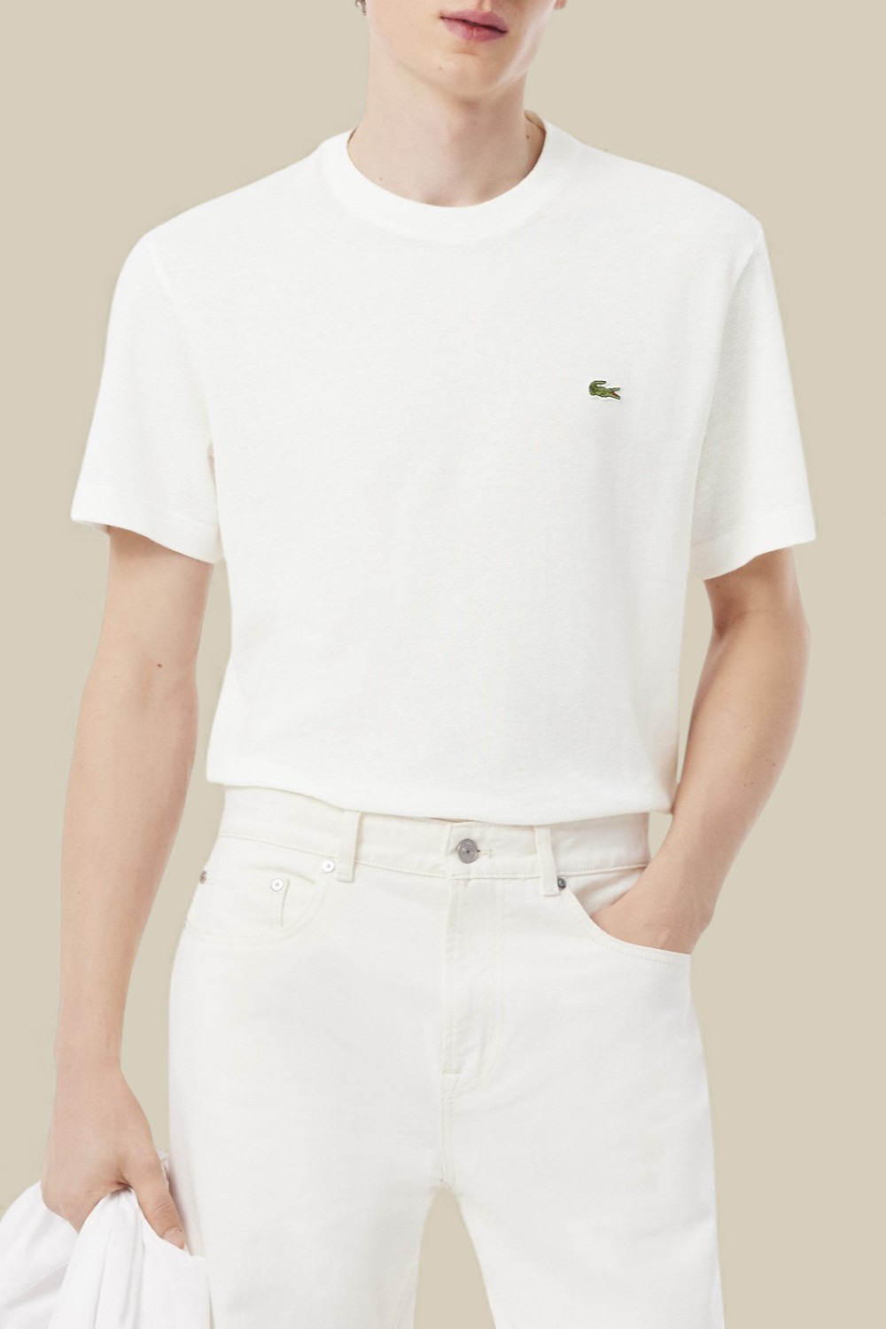 תמונת דוגמן קידמית של חולצת טי