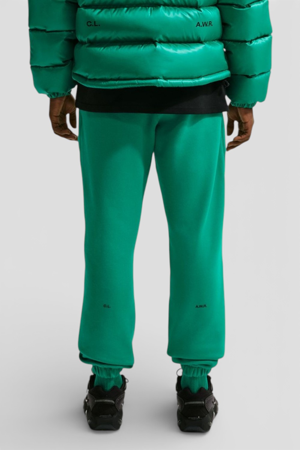 תמונת דוגמן אחורית של מכנסי ג'וגר נייקי X נוקטה