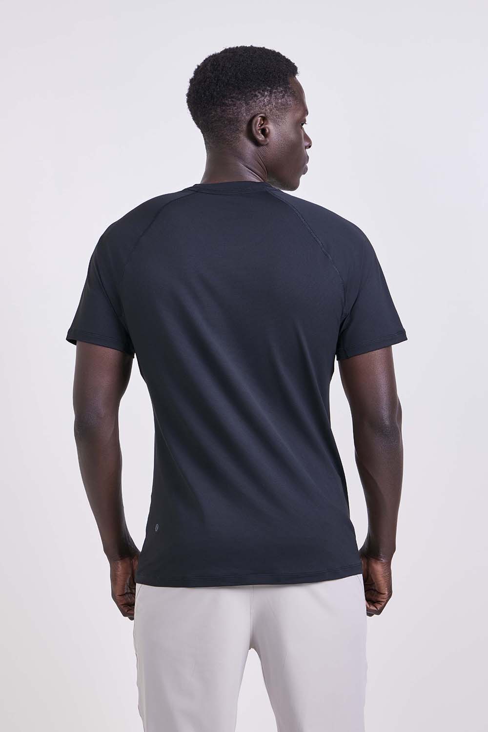 תמונת דוגמן אחורית של Repper Short-Sleeve Shirt