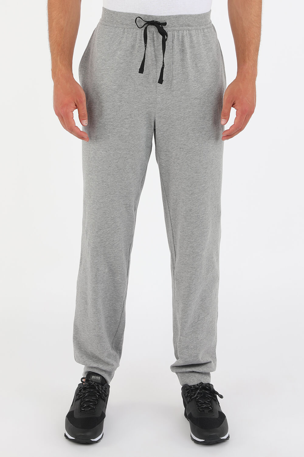 תמונת דוגמן קידמית של מכנסי טרנינג מכותנה