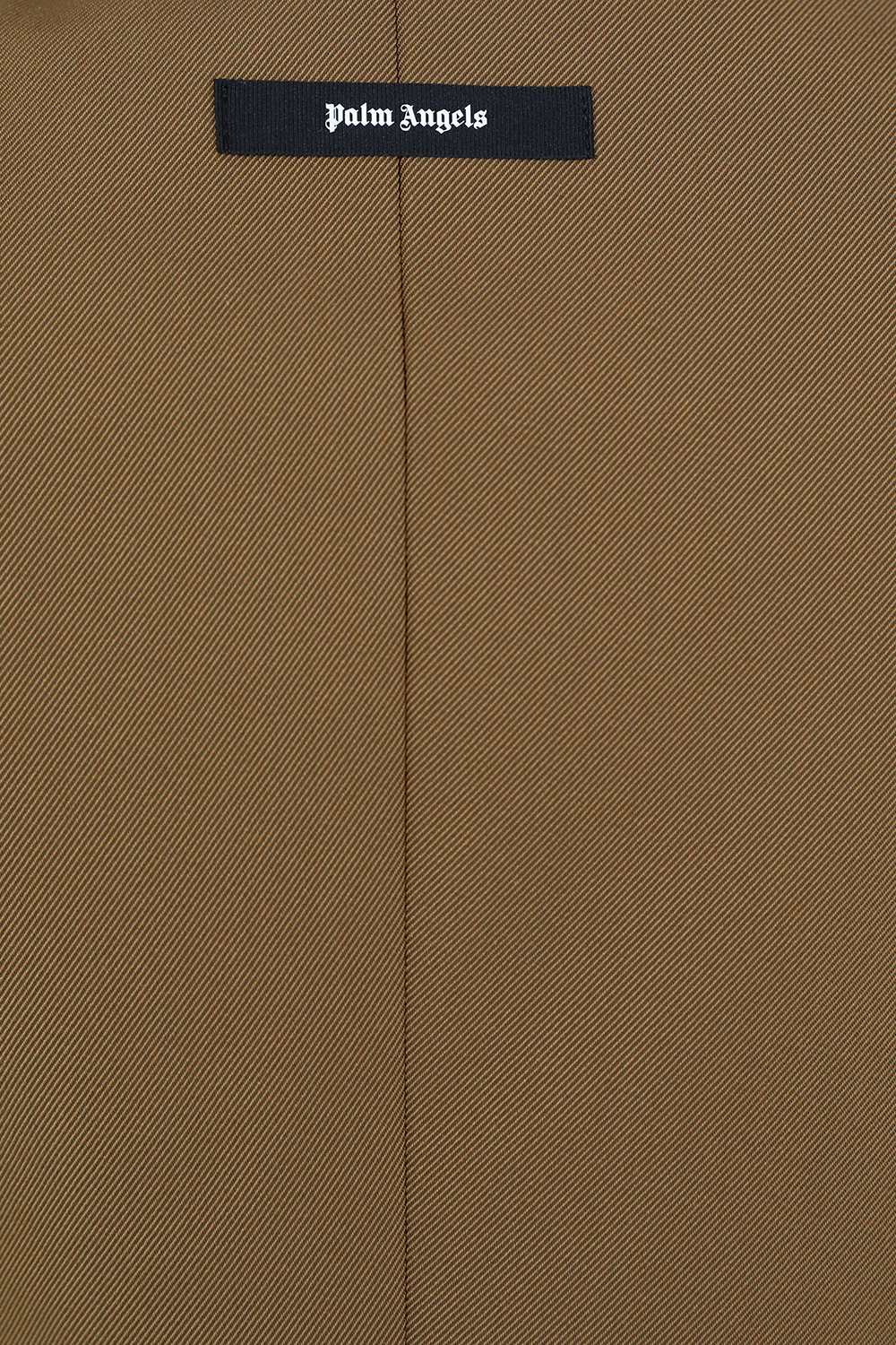 תמונת תקריב דוגמן של בלייזר קרופ