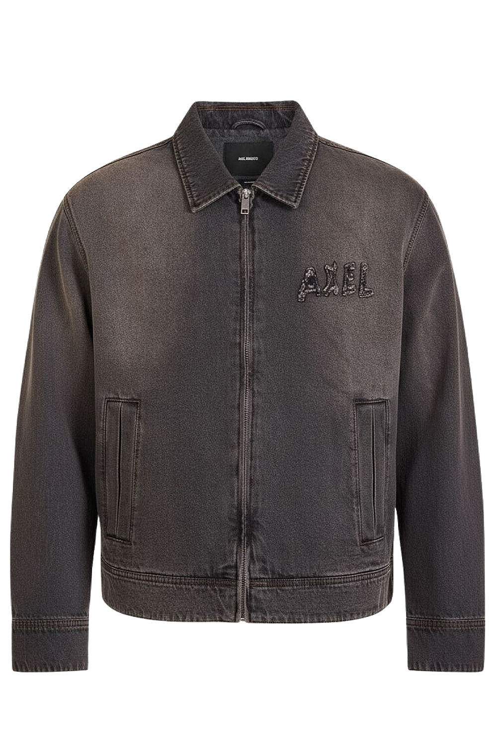 תמונה קידמית של ז'קט ג'ינס טרוויס