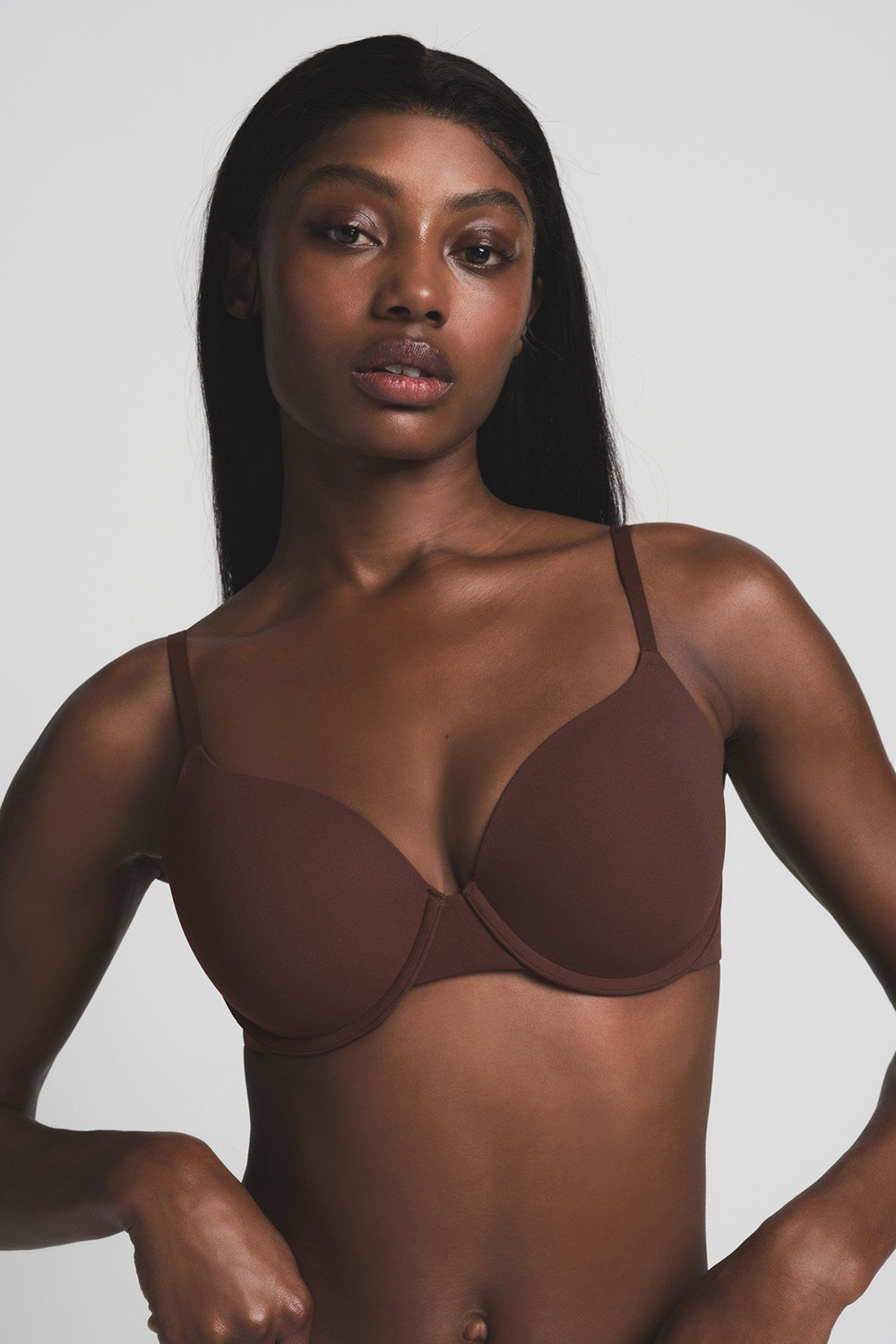 תמונת דוגמן קידמית של T-SHIRT BRA