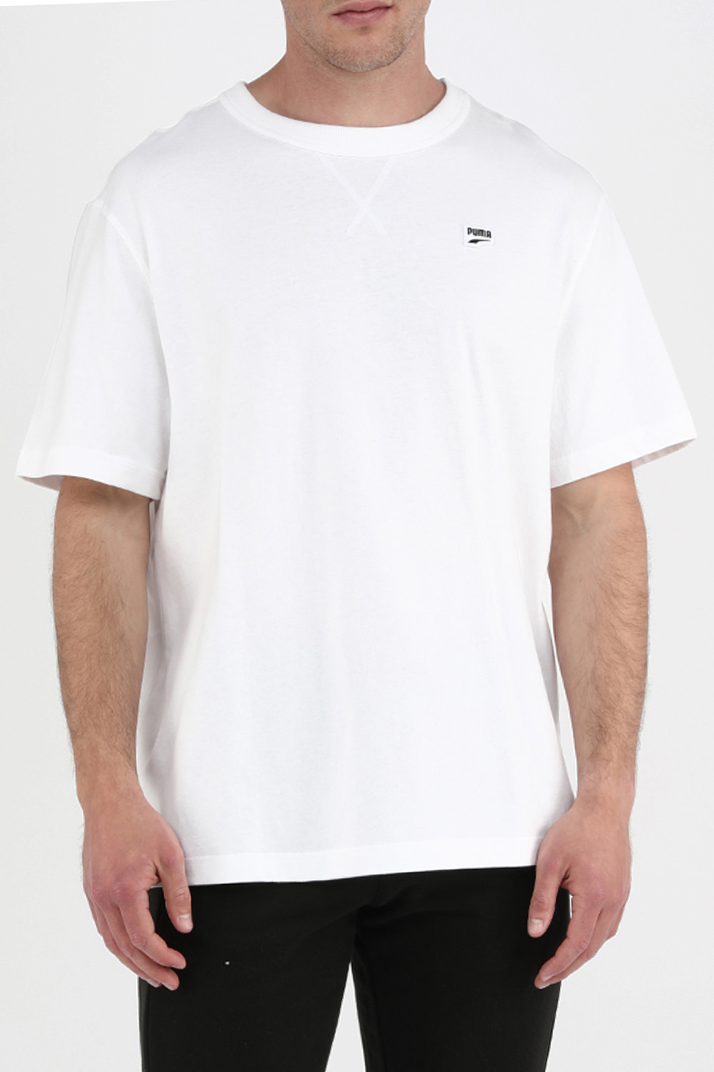 חולצת טי לבנה עם רקמת לוגו PUMA