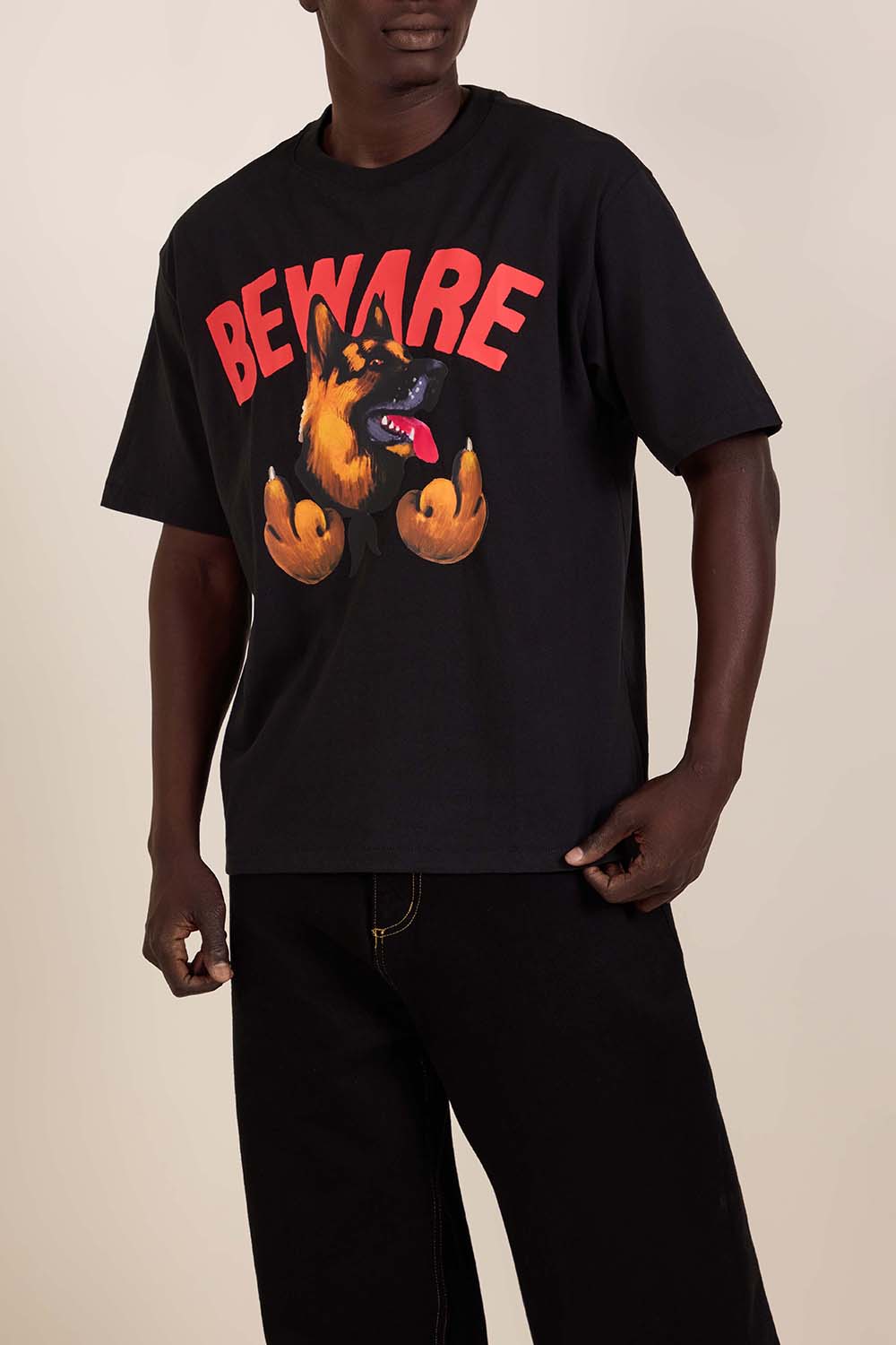 תמונת דוגמן קידמית של חולצת טי