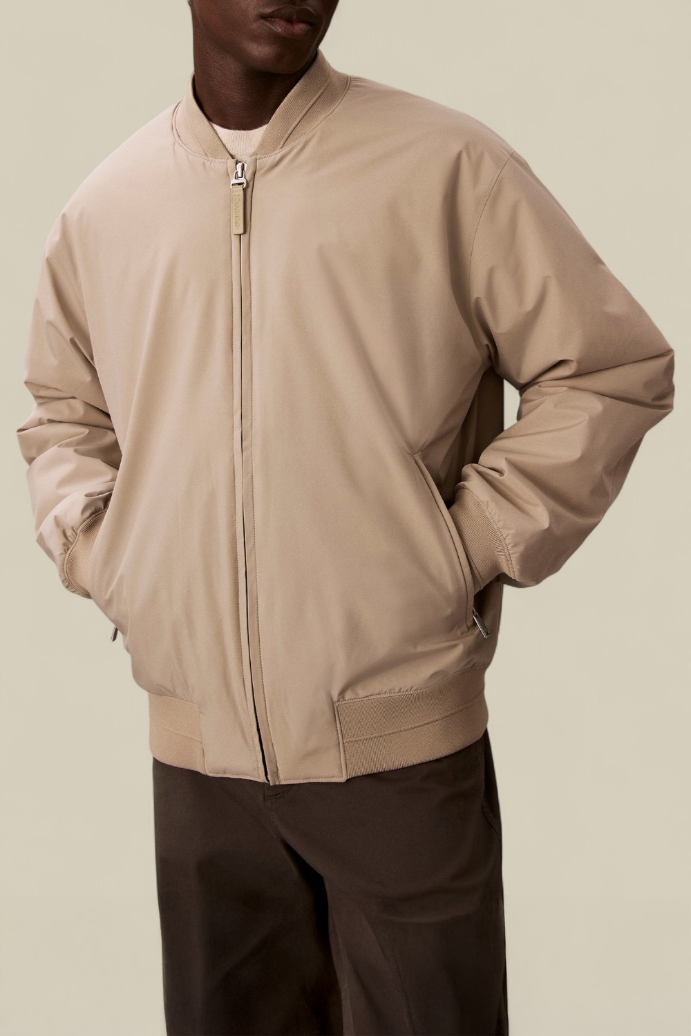 תמונת דוגמן קידמית של ז'קט בומבר