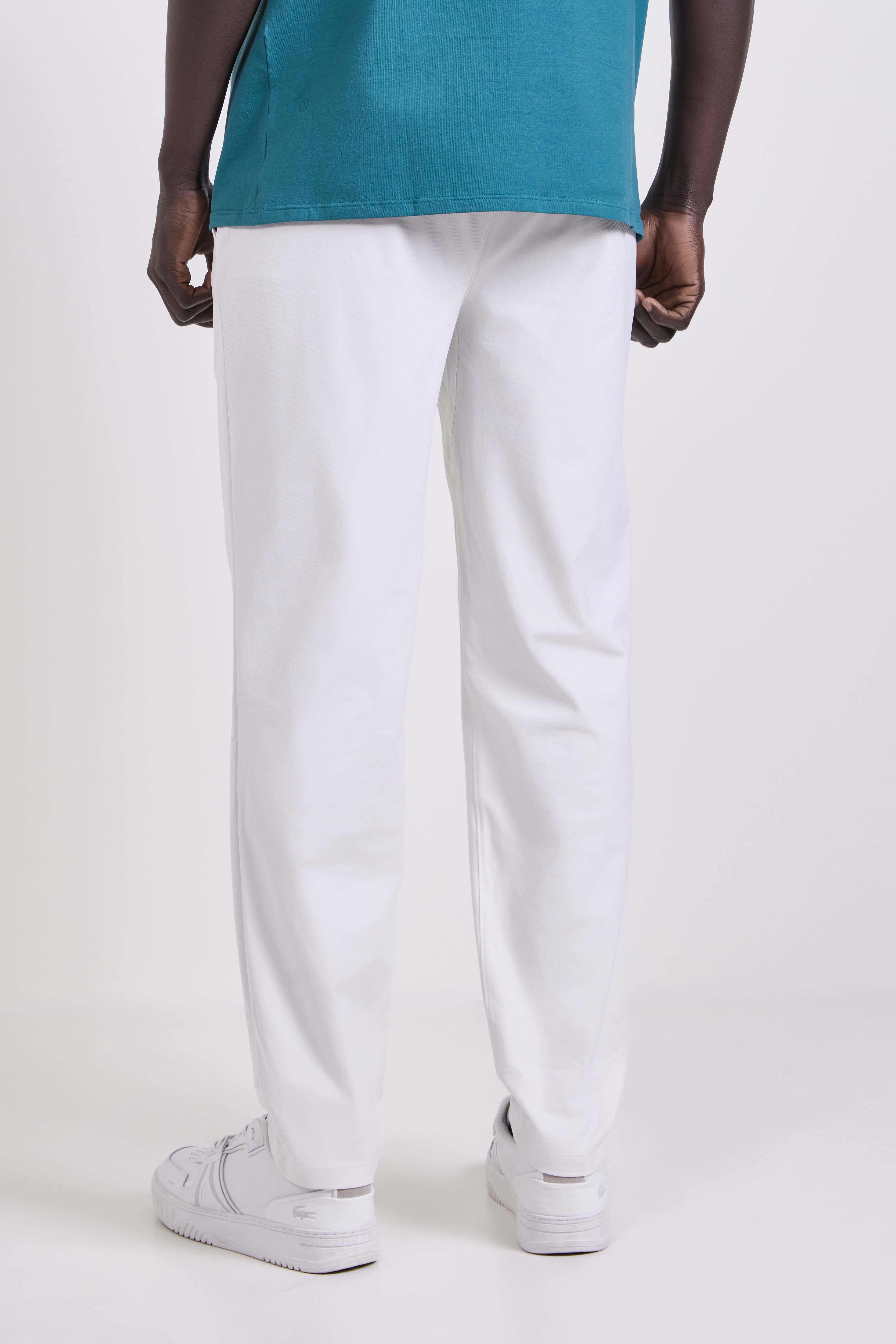 תמונת דוגמן אחורית של ABC Warpstreme Slim-Fit Pull-On Pant Regular