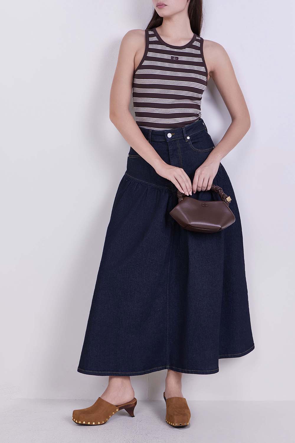 תמונת דוגמן קידמית של תיק בו מיני