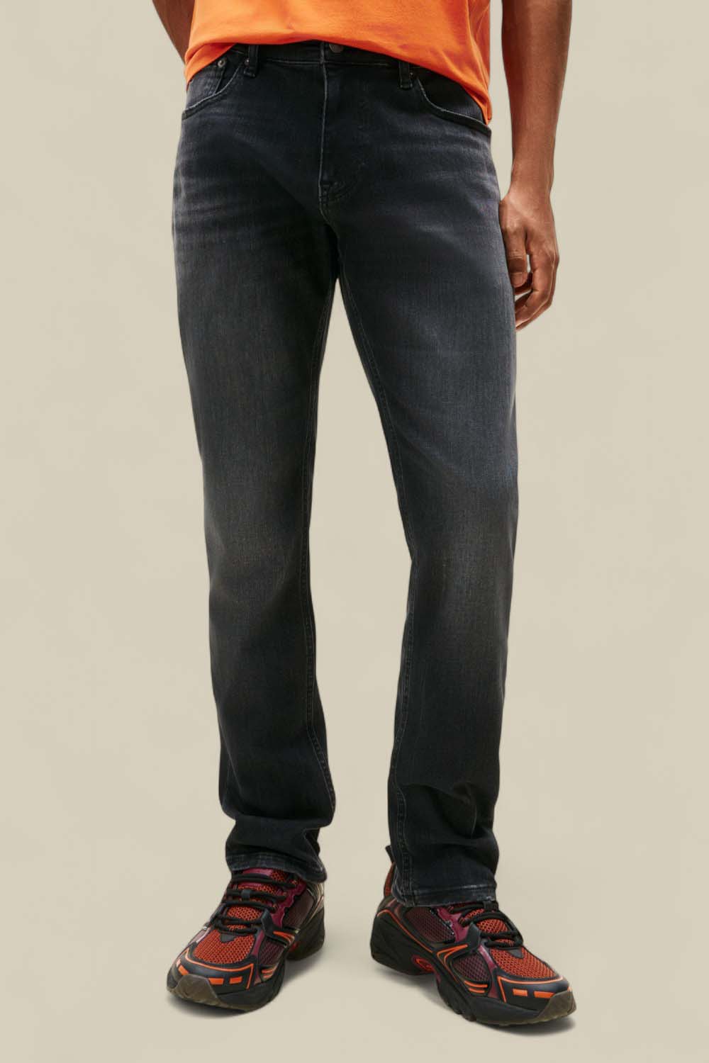 תמונת דוגמן קידמית של מכנסי ג'ינס אוסטין סלים פיט