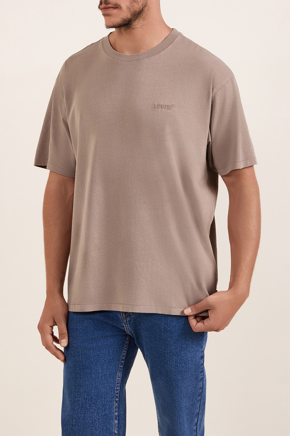 תמונת דוגמן קידמית של חולצת טי