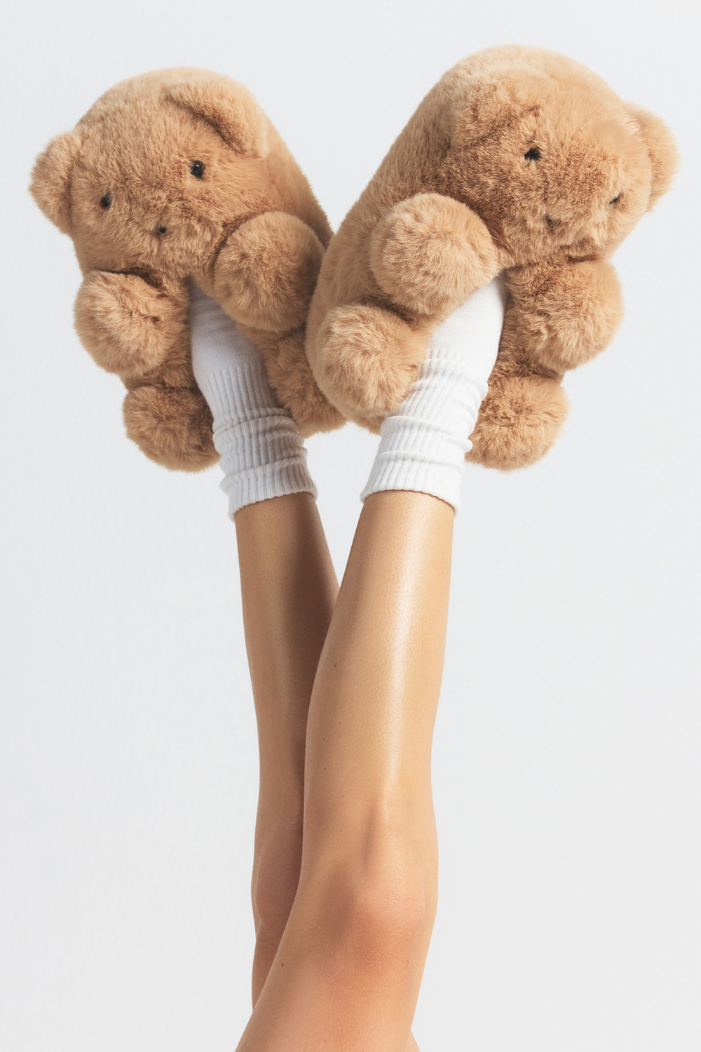 תמונת דוגמן קידמית של TEDDY BEAR SLIPPER