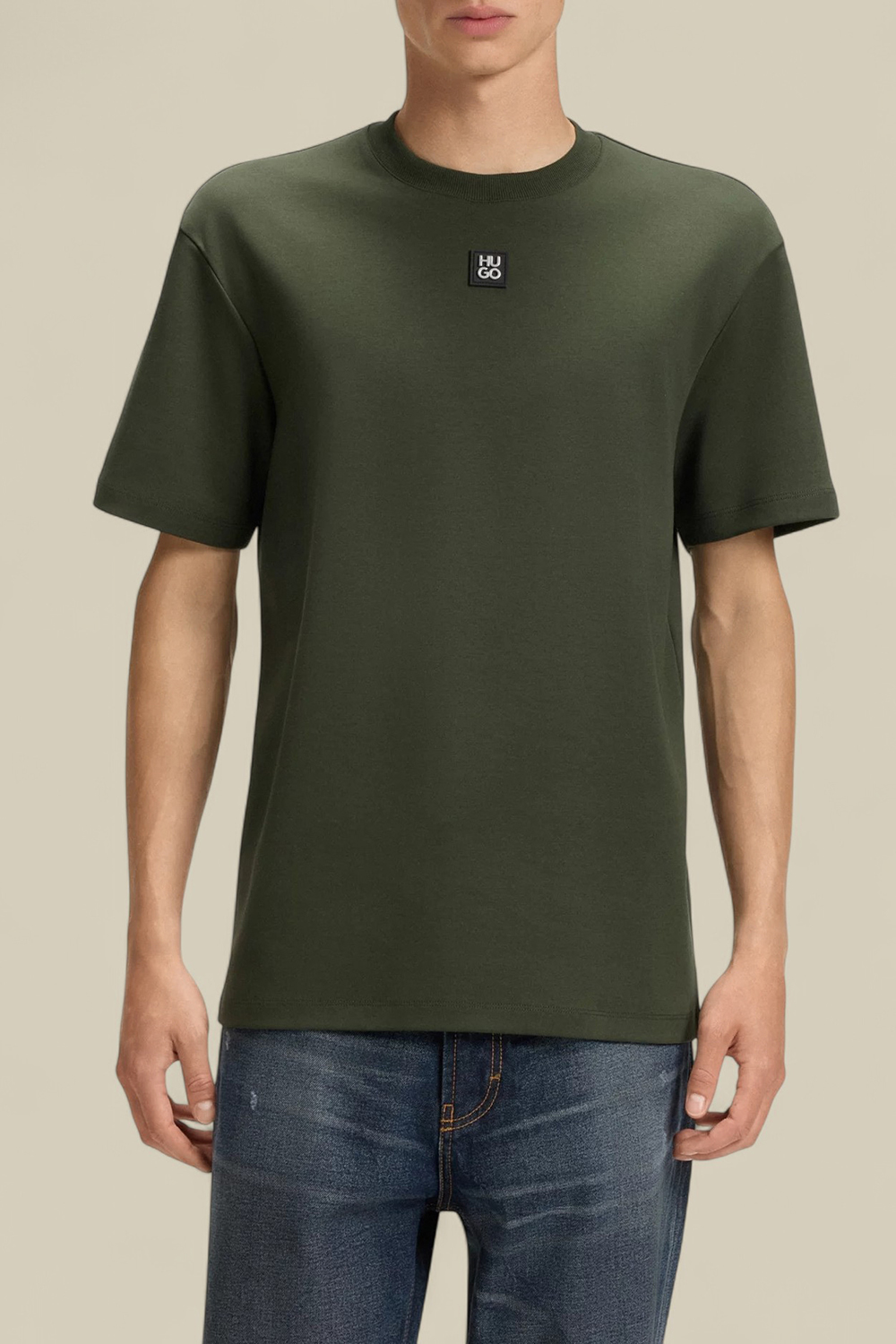 תמונת דוגמן קידמית של חולצת טי