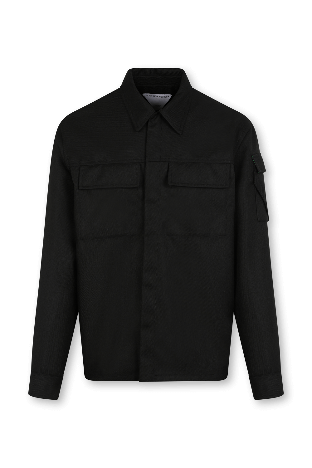 תמונה קידמית של ז'קט מכופתר עם כיסים