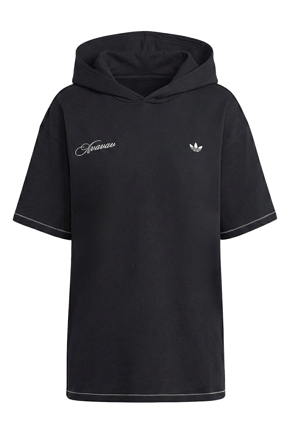 תמונה קידמית של חולצת טי קפוצ'ון