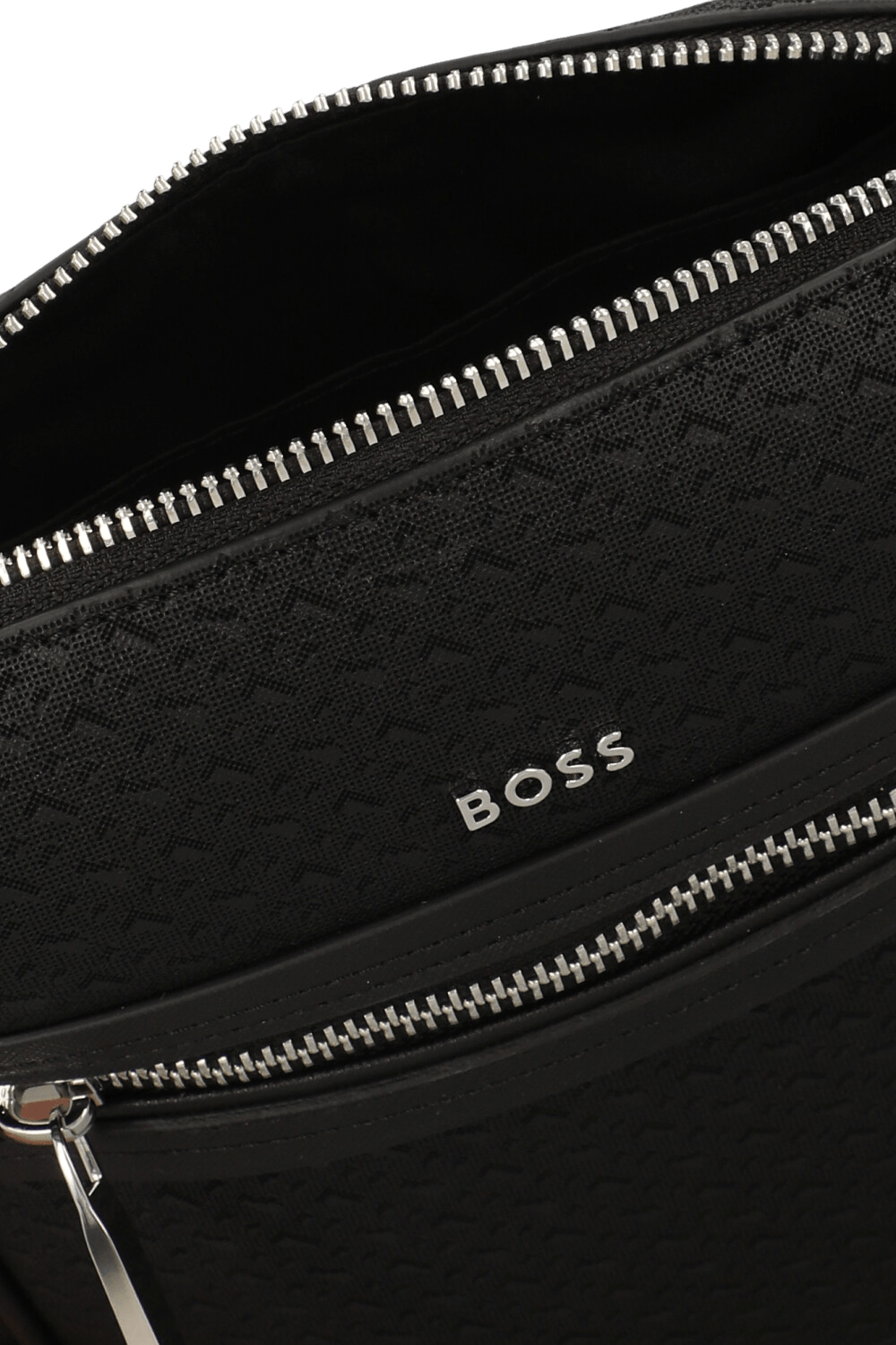 תמונת פנים של תיק קרוסבודי