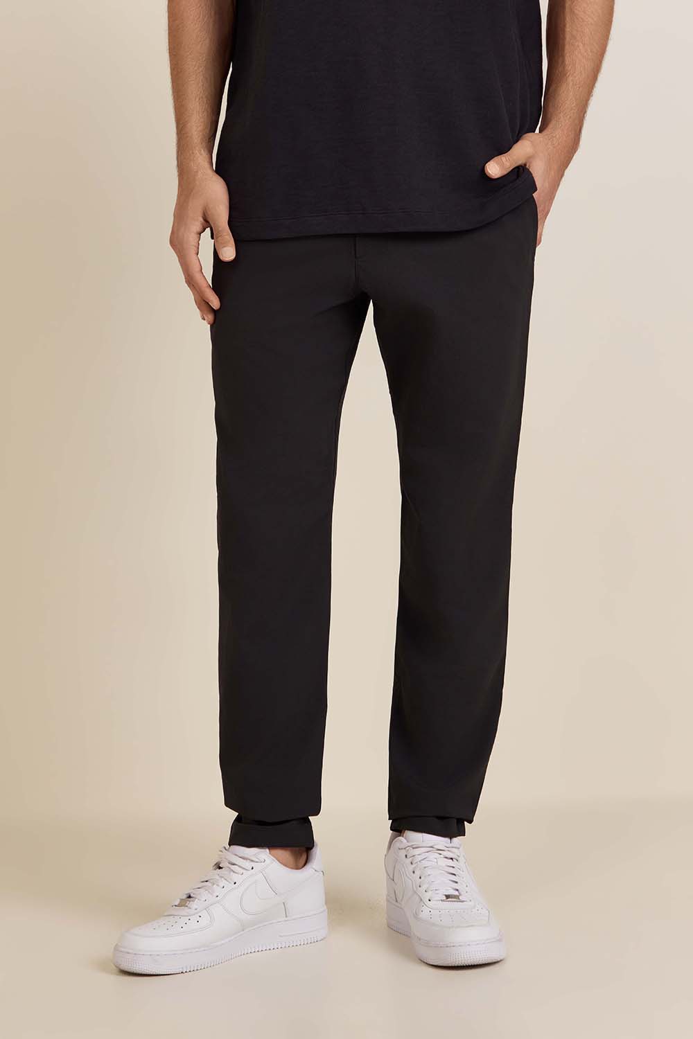 תמונת דוגמן קידמית של New Venture Trouser Pique