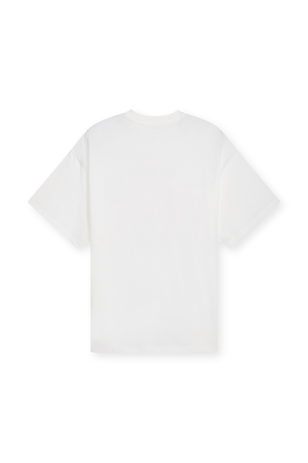 תמונה אחורית של חולצת טי אוברסייז