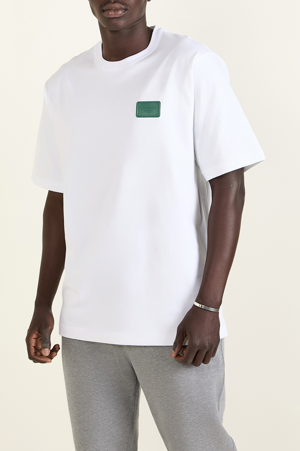 תמונת דוגמן קידמית של חולצת טי