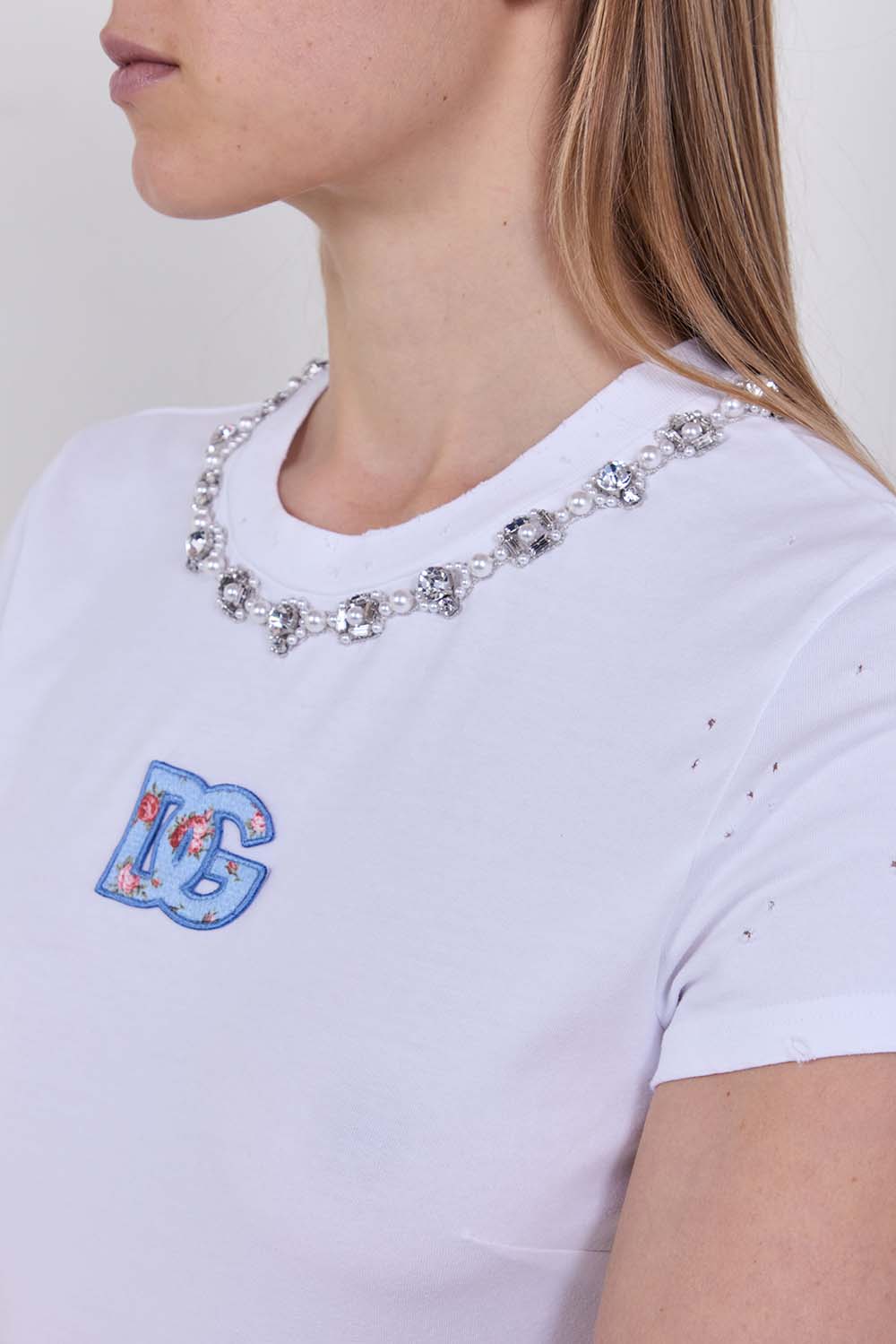 תמונת תקריב דוגמן של חולצת טי