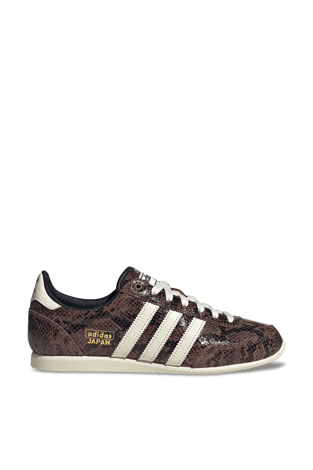 תמונה קידמית של נעלי סניקרס יפן