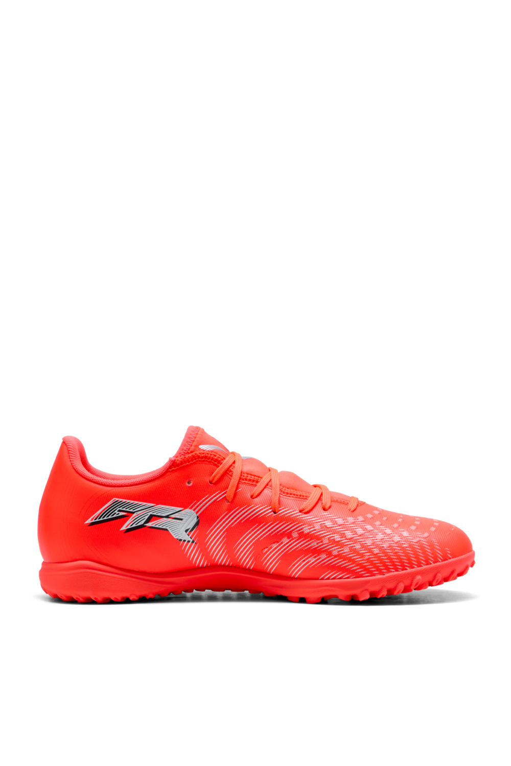 תמונה קידמית של נעלי כדורגל