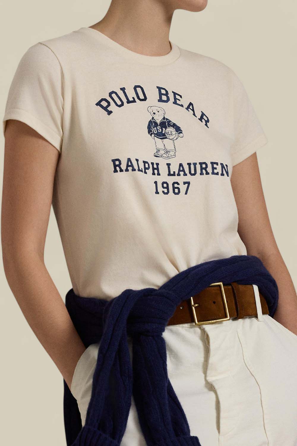 תמונת תקריב דוגמן של חולצת טי