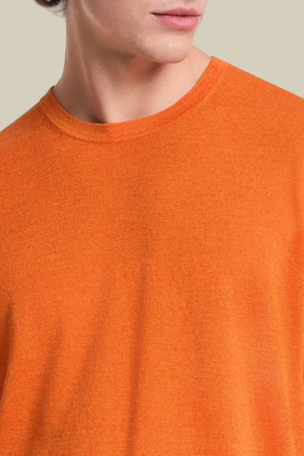 תמונת תקריב דוגמן של חולצת טי