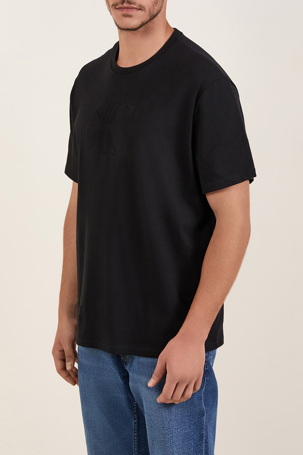 תמונת דוגמן קידמית של חולצת טי